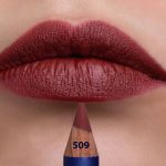 مداد لب لیدو کد 509 با فرمول ضد آب، بافت نرم و ماندگاری بالا برای طراحی حرفه‌ای لب